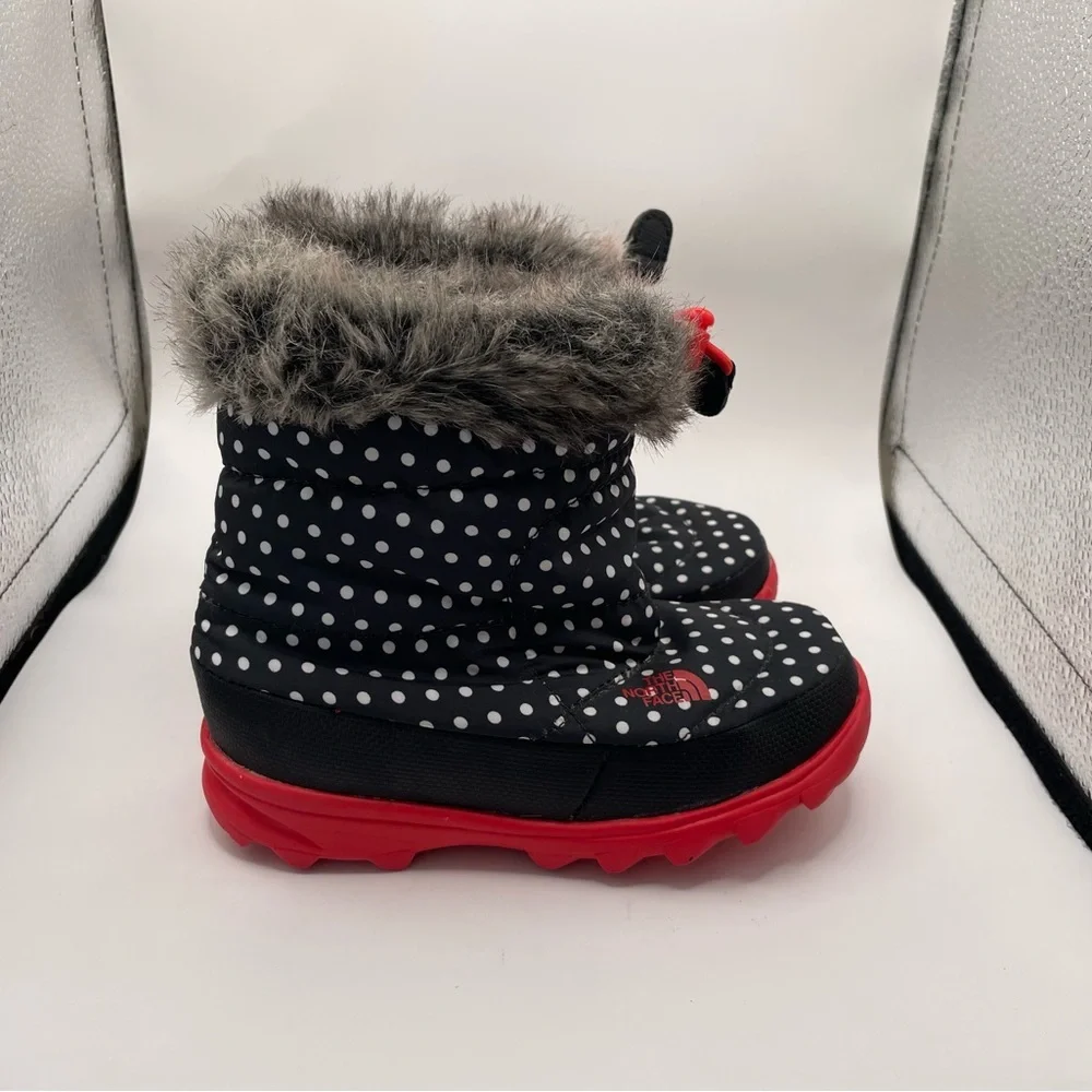 The North Face Nuptse polka dot girls 200 gram boots size 8